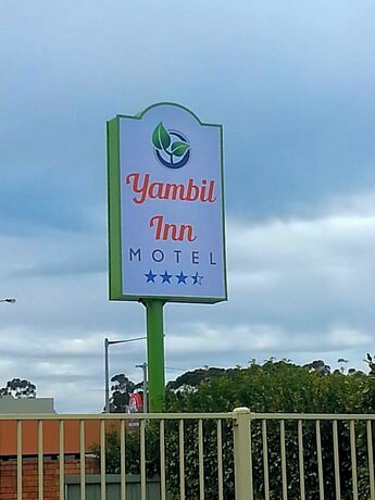 Yambil Inn